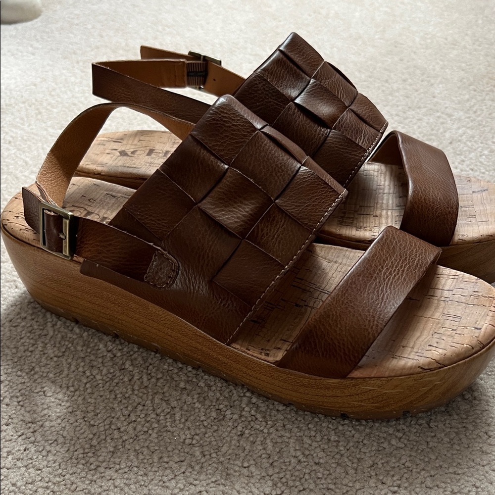 Korks Women’s Brown Woven Leather Platform Sandals